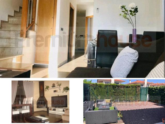 Casa adosada en venta en Vandellòs i l´Hospitalet de l´Infant Costa Dorada. Casa pareada en LHospitalet con tres dormitorios y garaje. Casas adosadas Vandellòs i l´Hospitalet de.