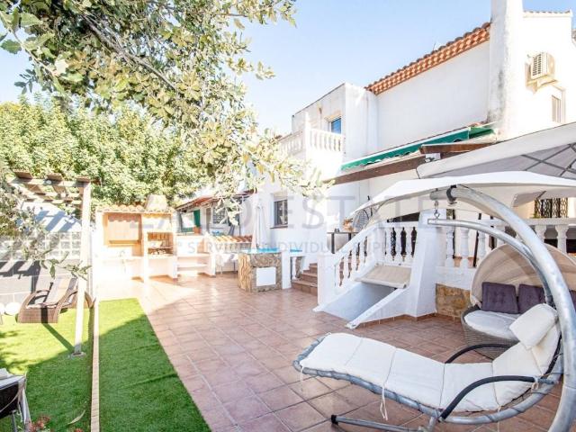 Casa adosada en Venta en Varadero