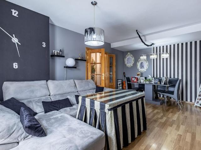Casa adosada en venta en Vegas del Genil, Belicena. ADOSADA EN BELICENA. 18 PLACAS SOLARES ALTA EFICIENCIA ENERGÉTICA. Casas adosadas Vegas del.