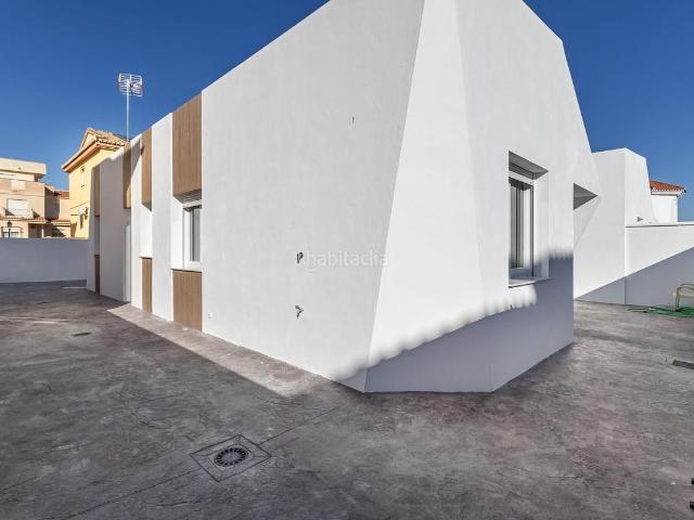 Casa adosada en venta en Vegas del Genil, Belicena. CASA DE DISEÑO EN 1 PLANTA, EN BELICENA. Casas adosadas Vegas del.
