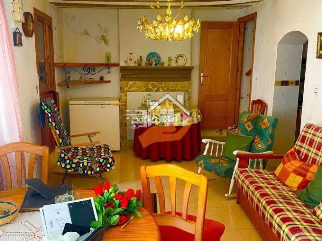 Casa adosada en venta en Vélez Blanco. Casa Adosada en venta en VélezBlanco, 3 dormitorios. Casas adosadas Vélez.