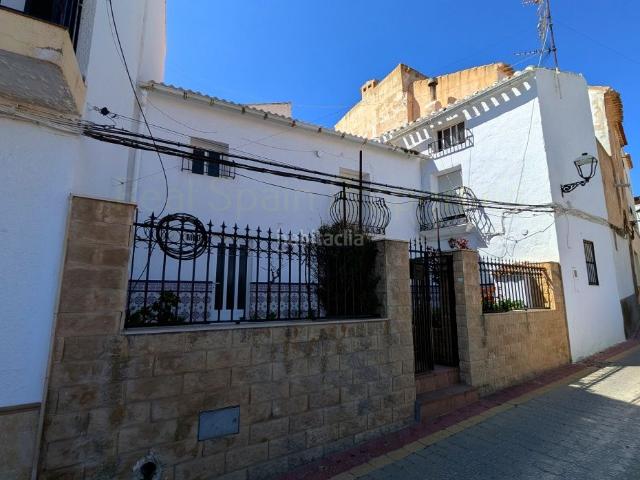 Casa adosada en venta en Vélez Blanco. Casas adosadas Vélez.