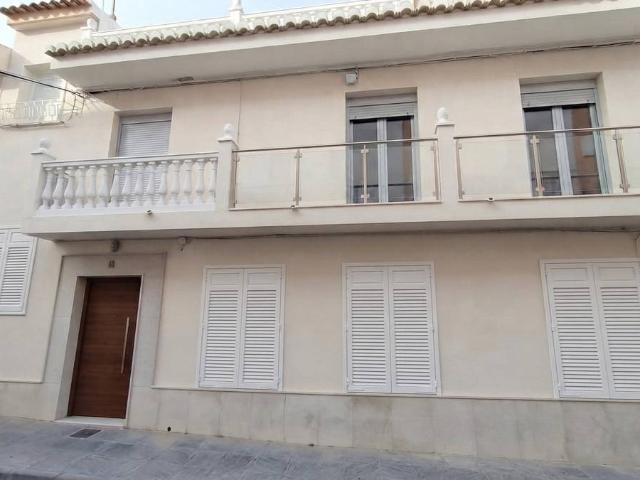 Casa adosada en Venta en Vélez de Benaudalla