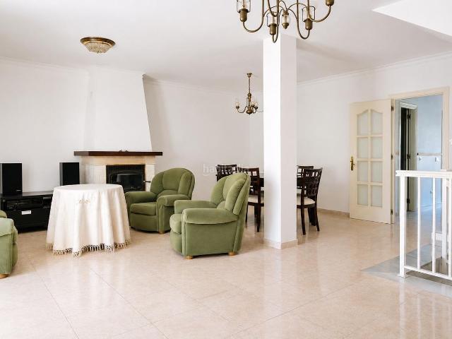 Casa adosada en venta en Vélez Málaga, Hispanidad Vivar Téllez. EXCLUSIVA CASA ADOSADA EN LA MEJOR URBANIZACIÓN DE VÉLEZMÁLAGA!. Casas adosadas Vélez.