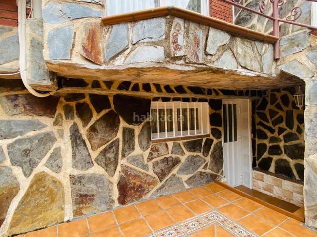 Casa adosada en venta en Velilla de San Antonio. Fantástico Chalet a la venta en Velilla. Casas adosadas Velilla de San.