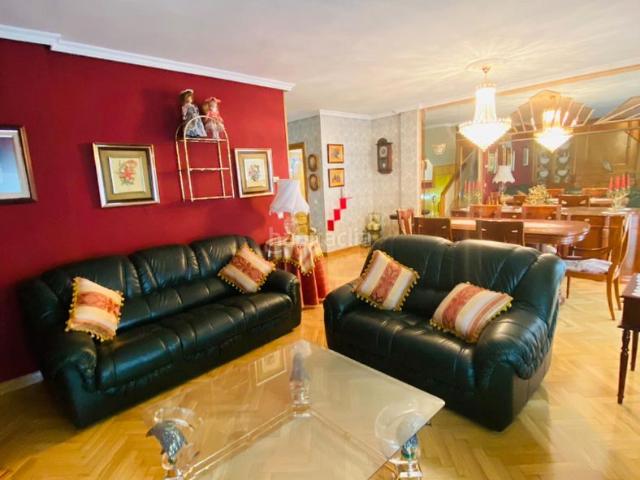 Casa adosada en venta en Velilla de San Antonio. Fantástico chalet a la venta en Velilla. Casas adosadas Velilla de San.