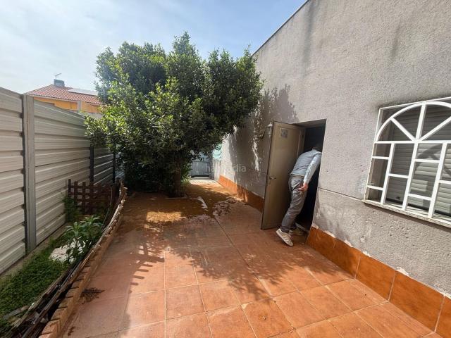 Casa adosada en venta en Ventas de Retamosa Las. vende estupendo chalet adosado en 2 plantas de 4 habitaciones en Ventas de Retamosa. Casas adosadas Ventas de Retamosa.