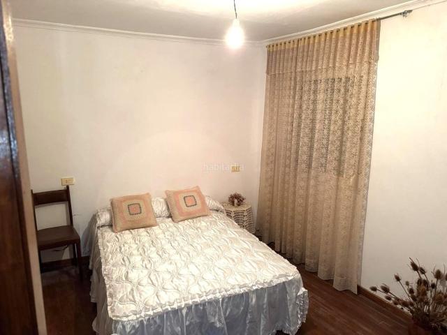 Casa adosada en venta en Verín. Oportunidad en Verín casa de dos plantas independientes. Casas adosadas.