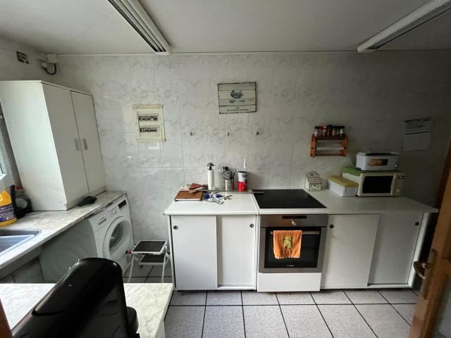 Casa adosada en venta en Vic, Remei La Guixa. Casa a dos vents en venda Amplitud, espais exteriors i gran potencial. Casas adosadas.