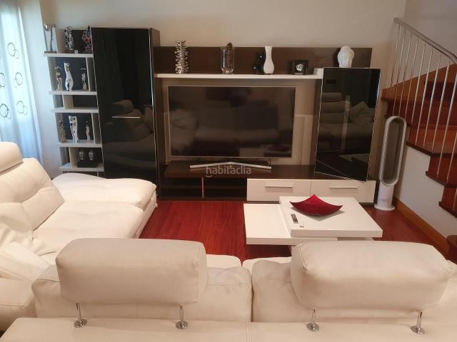 Casa adosada en venta en Vigo, Alcabre. Adosado alcabre. Casas adosadas.