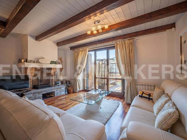 Casa adosada en Venta en Vila