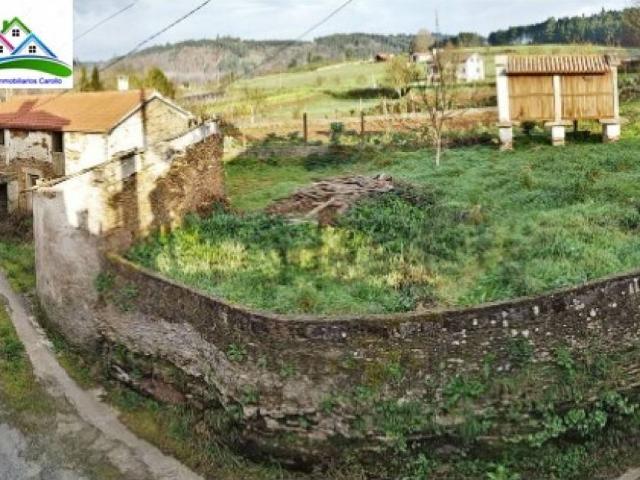Casa rústica / Caserío en Venta en Vila de Cruces