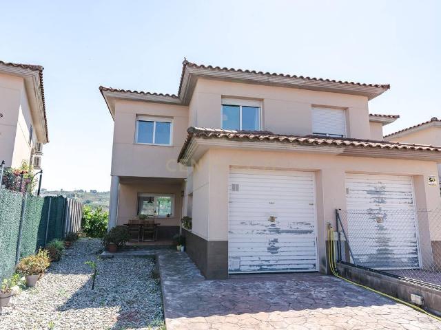 Casa adosada en Venta en Vila rodona