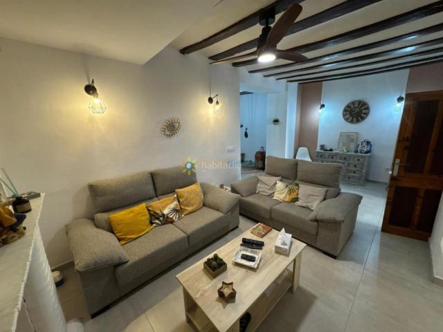 Casa adosada en venta en Vilallonga Villalonga. Casa de venta en Villalonga. Casas adosadas Vilallonga.