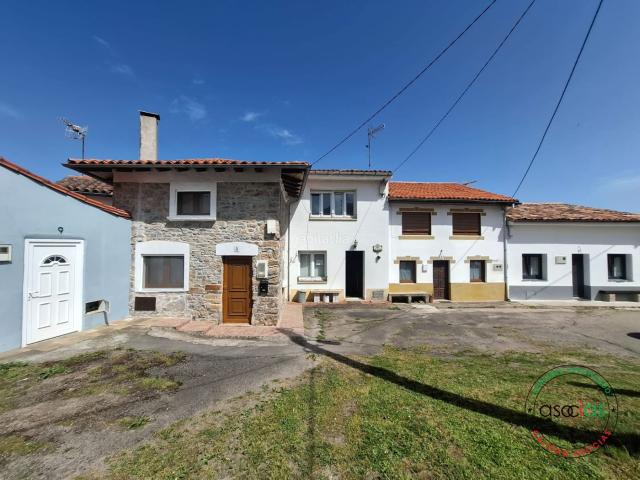 Casa adosada en venta en Villaviciosa, Selorio Tornón. VILLAVICIOSA. CASA ADOSADA JUNTO A LA PLAYA DE RODILES. Casas adosadas.