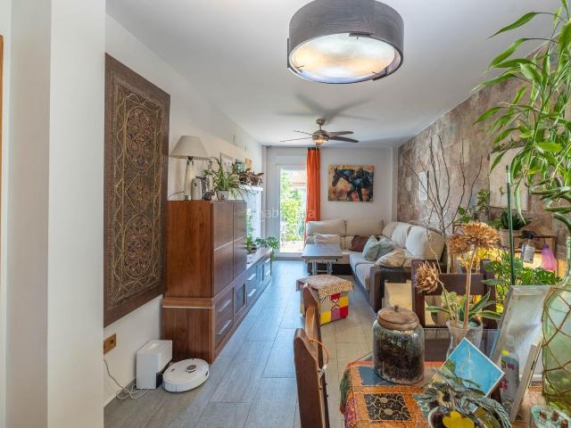 Casa adosada en venta en Villa de Otura. Chalet Adosado en Calle Veleta, Otura. Casas adosadas Villa de.