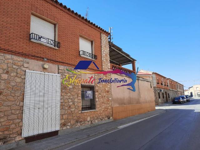 Casa adosada en Venta en Villacañas
