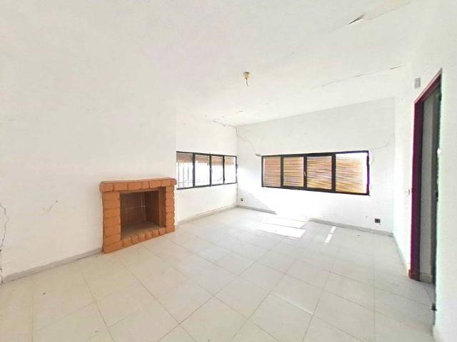 Casa adosada en Venta en Villafranca de los Caballeros