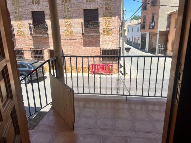 Casa adosada en venta en Villafranca de los Caballeros. Venta de adosado en el centro del pueblo. Casas adosadas Villafranca de los.
