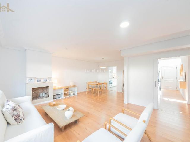 Casa adosada en venta en Villamantilla. Espectacular chalet recién reformado. Casas adosadas.