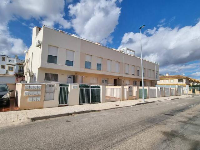 Casa adosada en Venta en Villamartín Las Filipinas