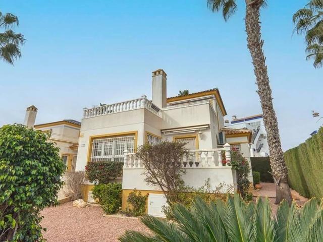 Casa adosada en Venta en Villamartín Las Filipinas