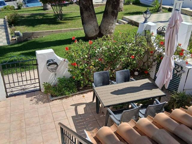 Casa adosada en Venta en Villamartín Las Filipinas