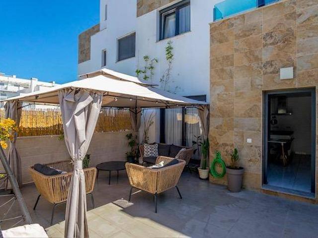 Casa adosada en Venta en Villamartín Las Filipinas