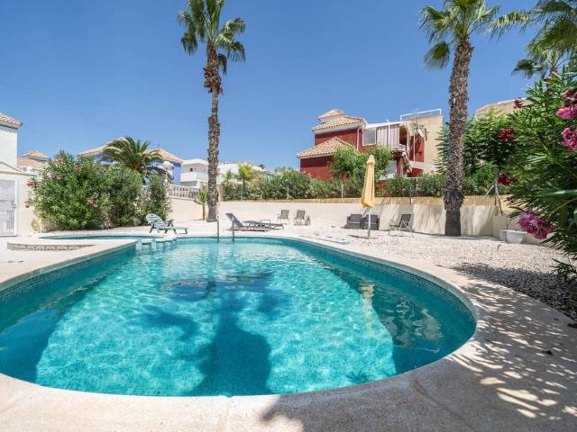 Casa adosada en Venta en Villamartín Las Filipinas