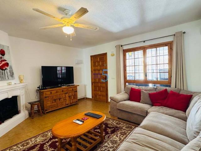 Casa adosada en Venta en Villamartín Las Filipinas
