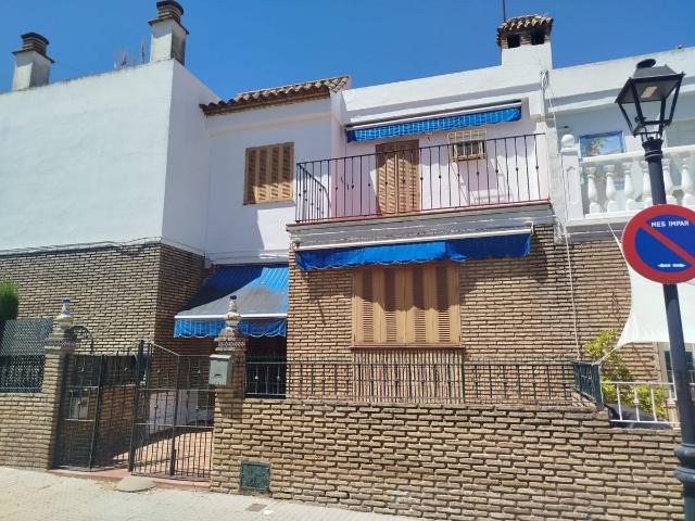 Casa adosada en Venta en Villanueva del Ariscal