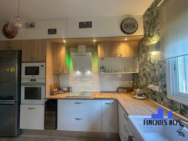 Casa adosada en venta en Vinaròs, Cala Puntal. ENCANTADORA CASA CON TERRENO EN VENTA CERCA DEL MAR. Casas adosadas.