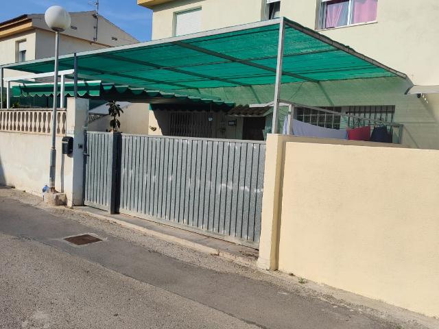 Casa adosada en Venta en Boverals Saldonar