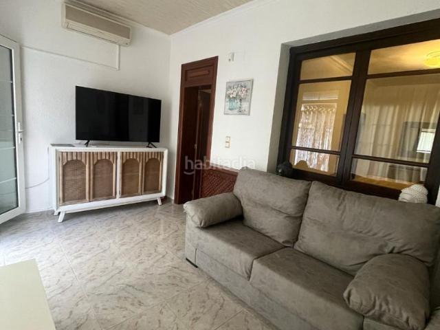 Casa adosada en venta en Vinaròs, Casco Urbano. CASA ADOSADA CERCA DEL PASEO MARÍTIMO. Casas adosadas.