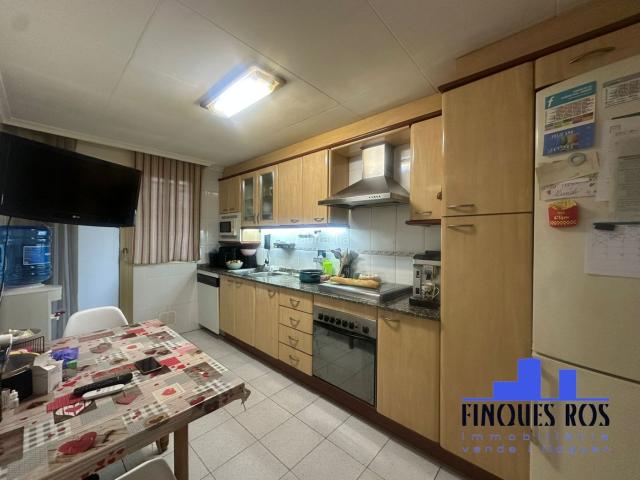 Casa adosada en venta en Vinaròs, Casco Urbano. CASA ADOSADA EN VENTA. Casas adosadas.