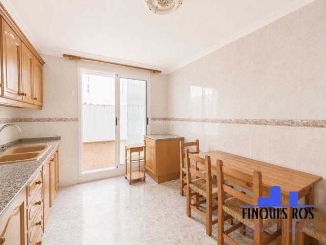 Casa adosada en venta en Vinaròs, Casco Urbano. ESPECTACULAR CASA ADOSADA EN VENTA. Casas adosadas.