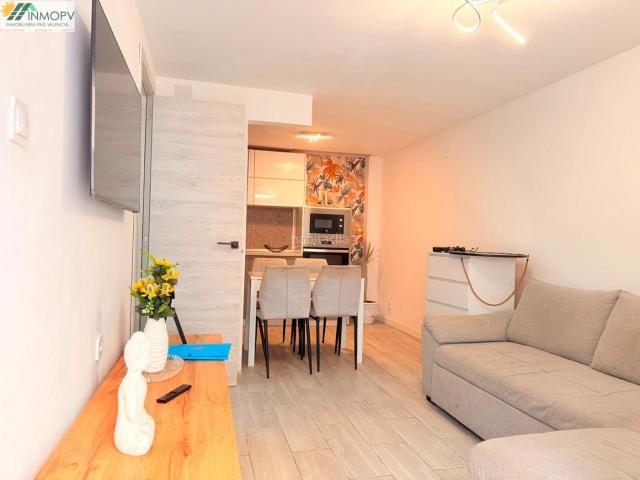 Casa adosada en venta en Vinaròs, Casco Urbano. VIVIENDA COMPLETAMENTE REFORMADA, EN EL CENTRO DE VINARÒS, LISTA PARA ENTRAR A VIVIR!. Casas adosadas.