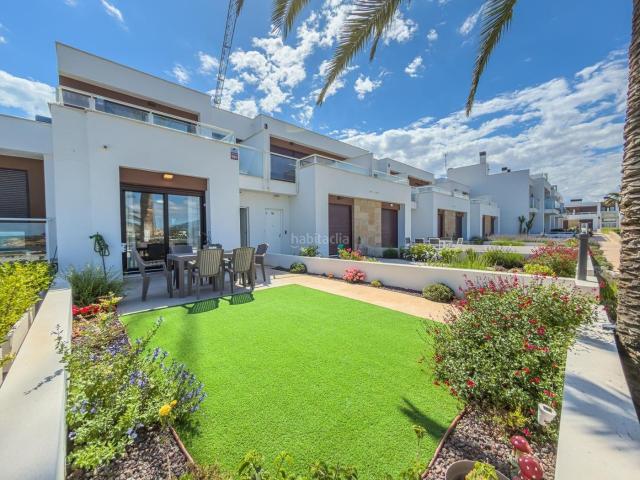 Casa adosada en venta en Vinaròs, Costa Norte. MEDITERRÁNEO PURO. El lujo de sentirte bien. Casas adosadas.