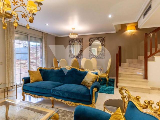 Casa adosada en Venta en Viñas Viejas