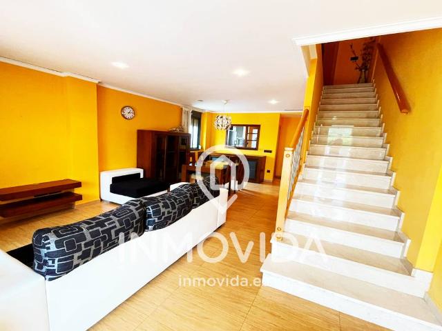 Casa adosada en Venta en Xàtiva