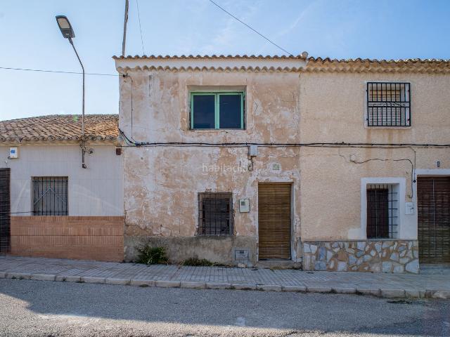 Casa adosada en venta en Yecla. Casas adosadas.