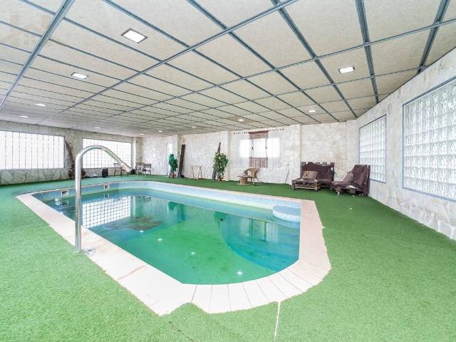 Casa chalet en Venta en Yeles