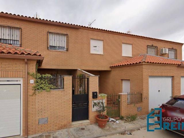 Casa adosada en Venta en Yepes