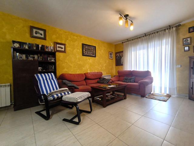 Casa adosada en venta en Yuncos. Casas adosadas.