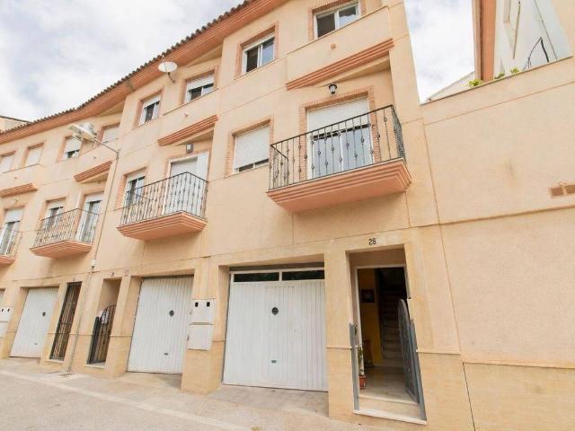 Casa adosada en Venta en Zona Alta