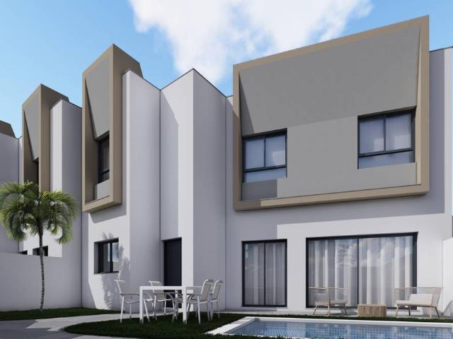 Casa adosada en Venta en Zona Avenida Alta Auditorio