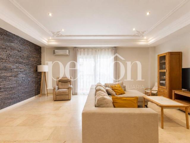 Casa adosada en Venta en Zona Cantereria