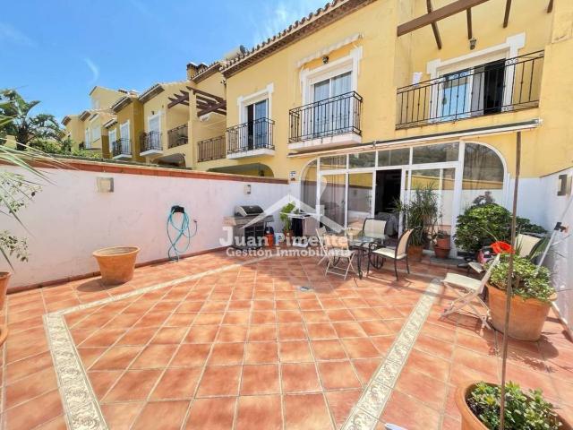 Casa adosada en Venta en Zona Calvario