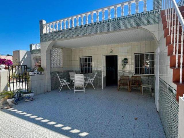 Casa adosada en Venta en Zona Carrefour Urbanizaciones