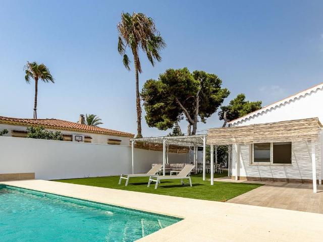 Casa adosada en Venta en Zona Carrefour Urbanizaciones